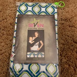 NWOT Infant / Toddler Sling